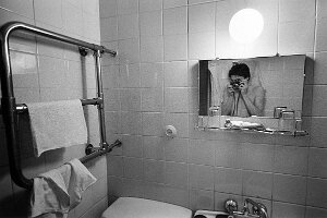 Autoportrait dans ma Chambre