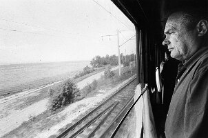 Russe à la Fenetre du Wagon